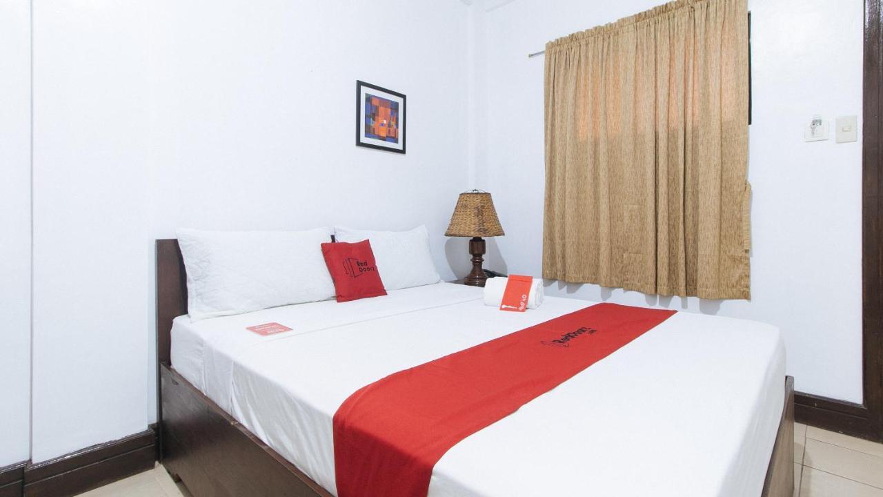 Reddoorz @ Marifa Hotel Angeles Pampanga Dış mekan fotoğraf